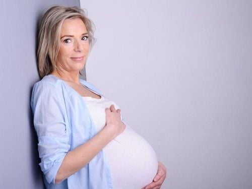 Phụ nữ mang thai không nên dùng thuốc khi chưa có sự chỉ định của bác sĩ