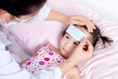 Sốt là phản ứng miễn dịch lành mạnh của cơ thể và không hề gây hại