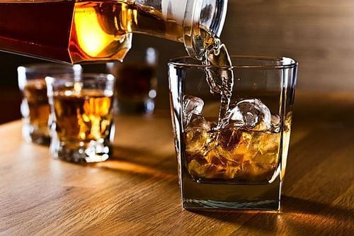 Diabetic patients need to be careful with alcoholic beverages.