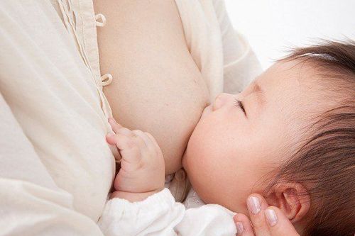 Viêm vú hậu sản xảy ra trên khoảng 2-10% phụ nữ cho con bú