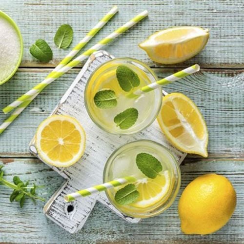 Applying lemon juice to a mole repeatedly can fade the mole