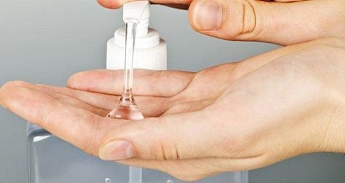 Chất bôi trơn âm đạo gốc dầu thực vật có thể làm hỏng bao cao su latex, và có thể làm ố vải