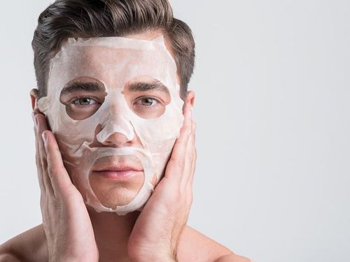 There are many effective ways to whiten facial skin for men at home