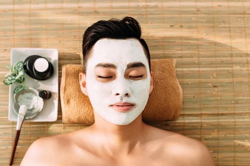 The simple way to whiten facial skin for men at home with oatmeal and yogurt