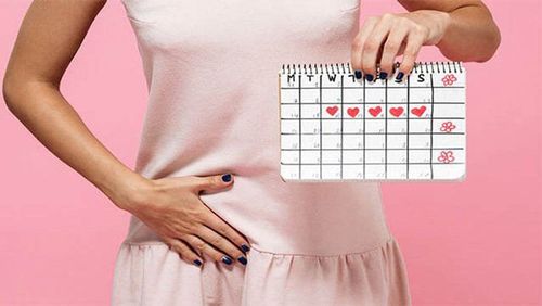 Trễ kinh kèm mệt mỏi là dấu hiệu của bệnh gì?