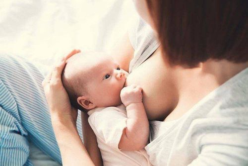 Sữa mẹ là nguồnbổ sung kẽm hiệu quả cho trẻ sơ sinh