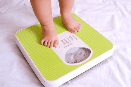 Trẻ sợ ăn có thể dẫn đến hậu quả chậm tăng cân