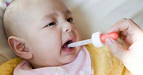 Có nên cho trẻ 1 tháng tuổi dùng vitamin D3 không?