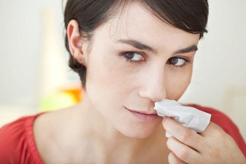 Huyệt Tố Liêu trị chảy máu, viêm, nghẹt và thịt dư ở mũi