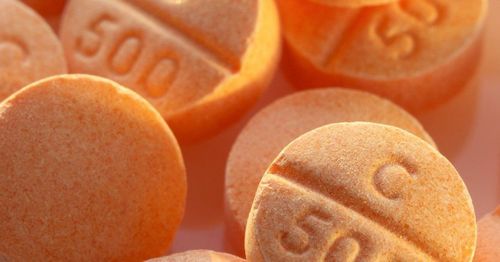 How many mg of vitamin C is in an effervescent tablet?