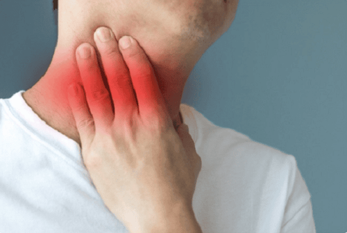 Đau họng kèm khàn giọng là bệnh gì?