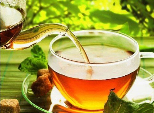 Treating Colitis with Guava Leaves