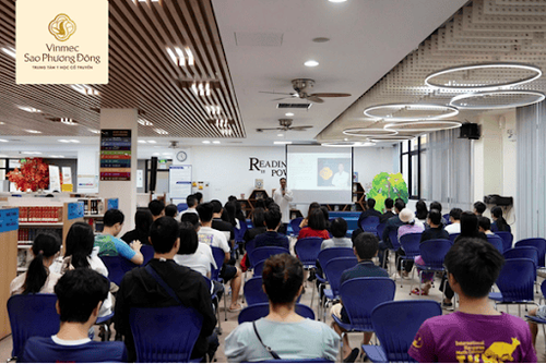 
Bác sĩ CKI Nguyễn Đức Tuấn chia sẻ kiến thức hữu ích về bệnh lý cong vẹo cột sống học đường

