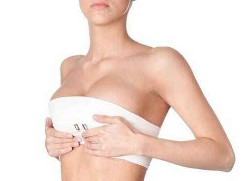 Nâng ngực khiến cho chị em sở hữu vòng 1 đầy đặn