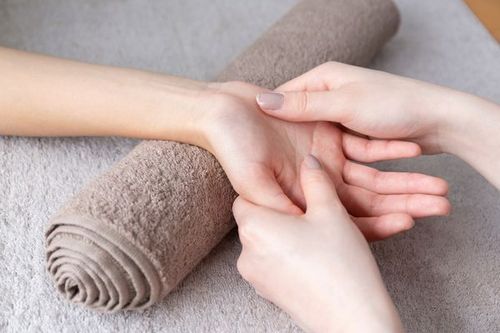 Effective Exercises to Relieve Wrist Pain