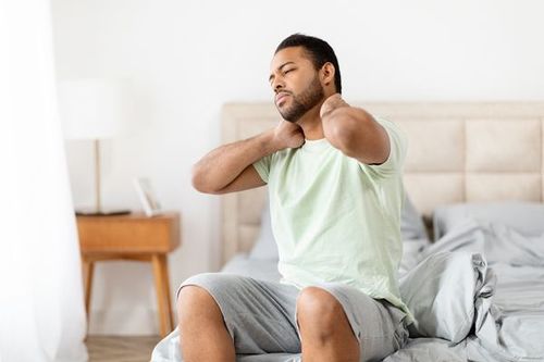 Too high a pillow may cause body aches after waking