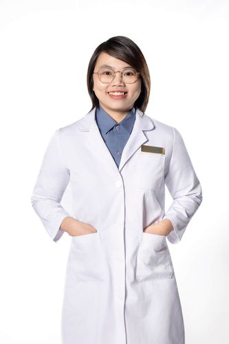 Trưởng Labo phôi học Lâm Thị Mỹ Hậu