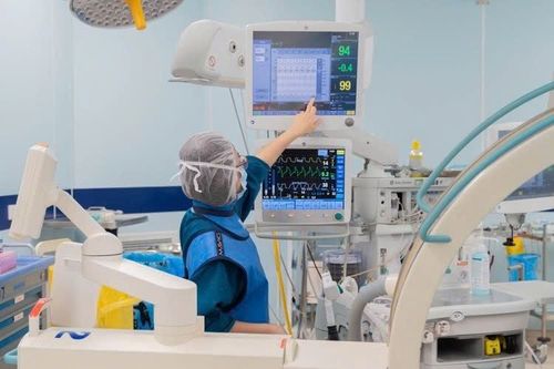 Bác sĩ sẽ chỉ định phẫu thuật nếu các phương pháp thay đổi lối sống hoặc thuốc không hiệu quả.