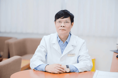 PGS.TS.BS Lê Ngọc Hà - người “dấn thân vào việc khó” để kéo dài sự sống cho bệnh nhân ung thư