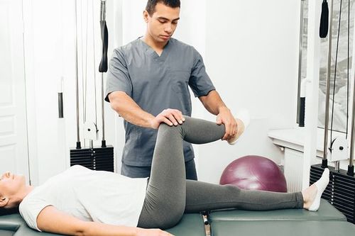 What to eat to increase joint fluid secretion for knee joint dryness?